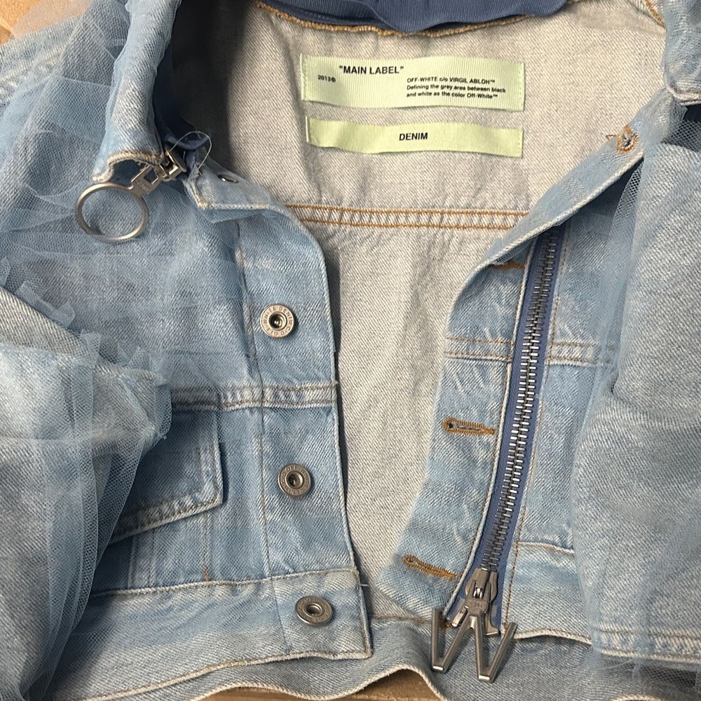Off-White Light Blue Denim Jacket - image 5